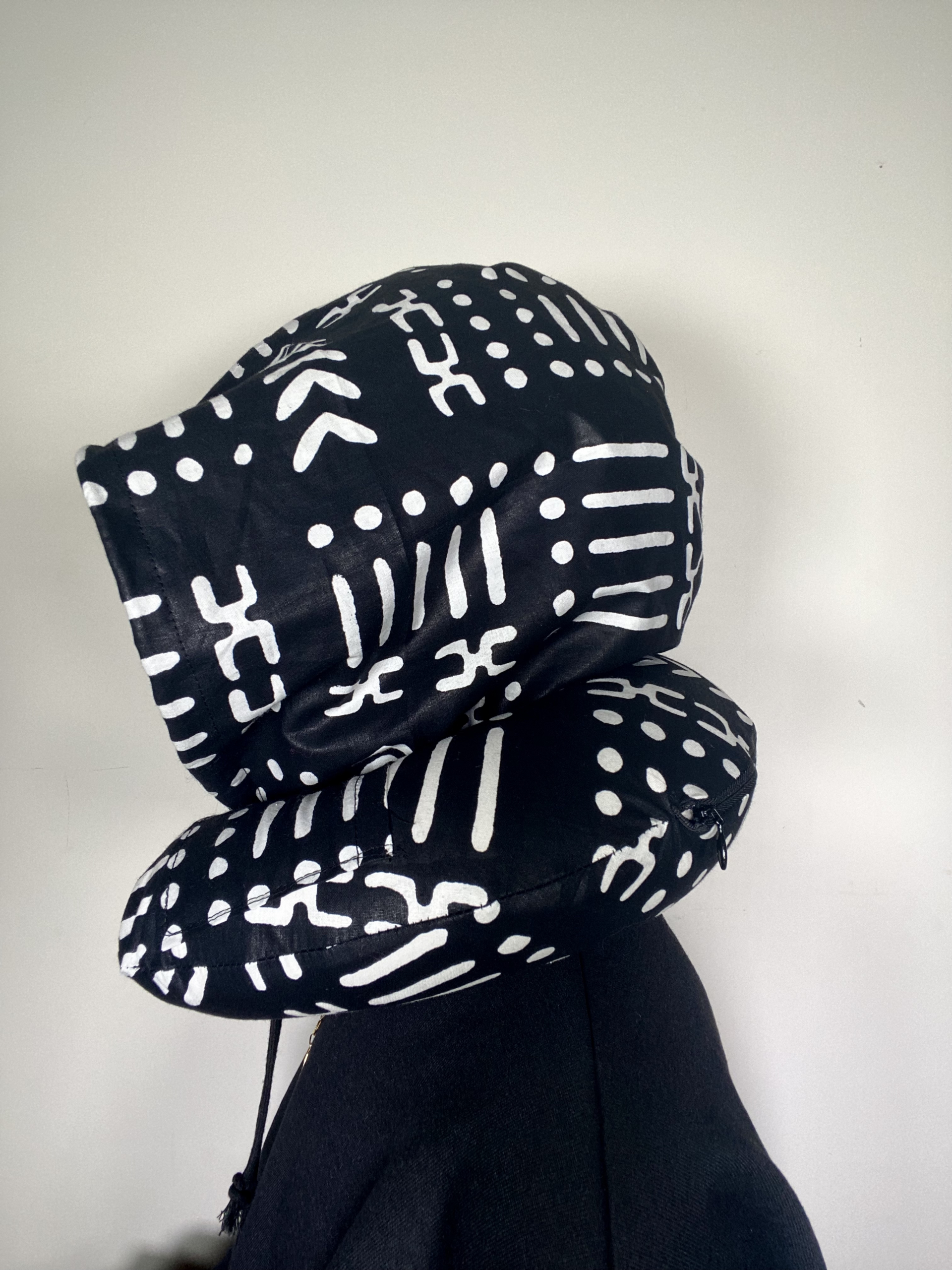 Black White Mud Cloth Ankara African Print Neck Pillow Hoodie - Image 3